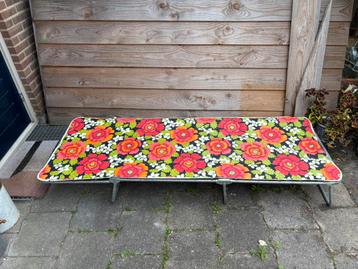 Fleurig Retro ligbed Rauschenberger beschikbaar voor biedingen