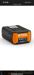 4 x Stihl AP 500 S + Stihl Multilader AL 301-4 230V, Ophalen, Nieuw, Oplaadbaar