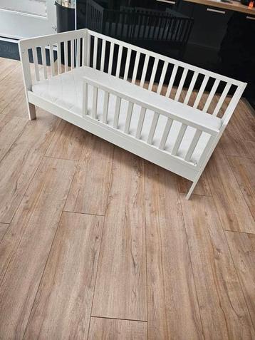 Petite amelie peuterbed met matras  beschikbaar voor biedingen