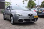 Alfa Romeo Giulietta 1.4 T DISTINCTIVE | CLIMA | NAVI | TREK, Auto's, Alfa Romeo, Voorwielaandrijving, 65 €/maand, Stof, Gebruikt