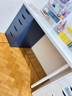 Bureau ikea, Ophalen of Verzenden, Zo goed als nieuw