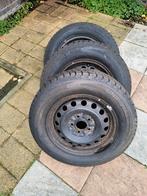 Set winterbanden op velg(o.aRenault Megane)Uniroyal205/65R15, Auto-onderdelen, Banden en Velgen, Ophalen, Gebruikt, 15 inch, Banden en Velgen