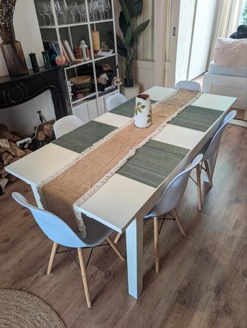 Uitschuifbare witte Ikea eettafel