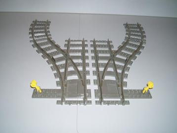 2 9v LEGO WISSELS (L+R) 4531 + 2 Bochten in Nieuwstaat! beschikbaar voor biedingen