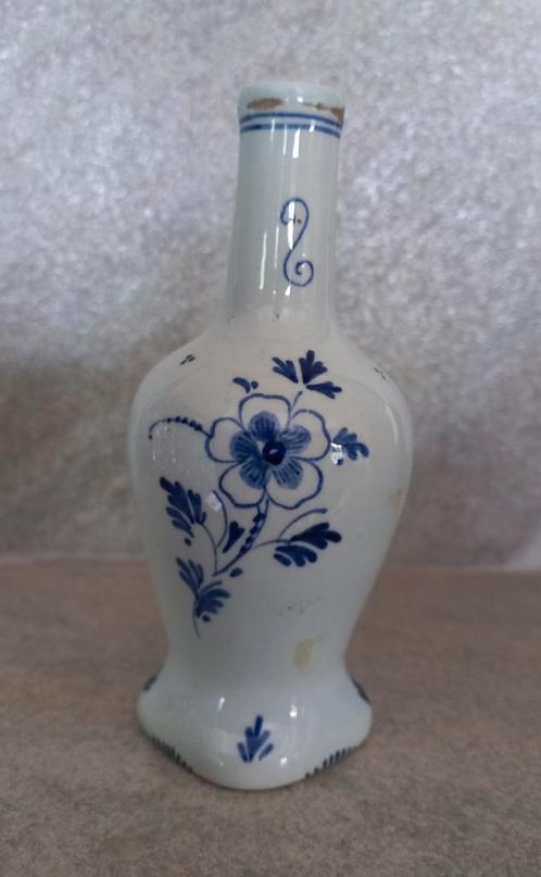 Delftsblauw schenkflesje/vaasje, Antiek en Kunst, Antiek | Porselein, Ophalen of Verzenden