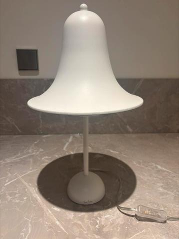 VERNER PANTON Pantop Tafellamp Ø23 Mat Wit beschikbaar voor biedingen