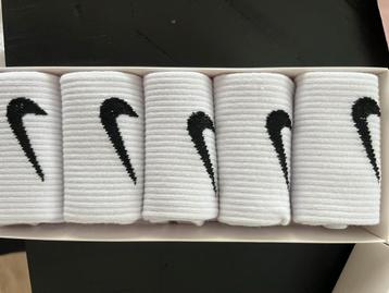 Nike Sportsokken 5 paar - Maat 42-46 beschikbaar voor biedingen