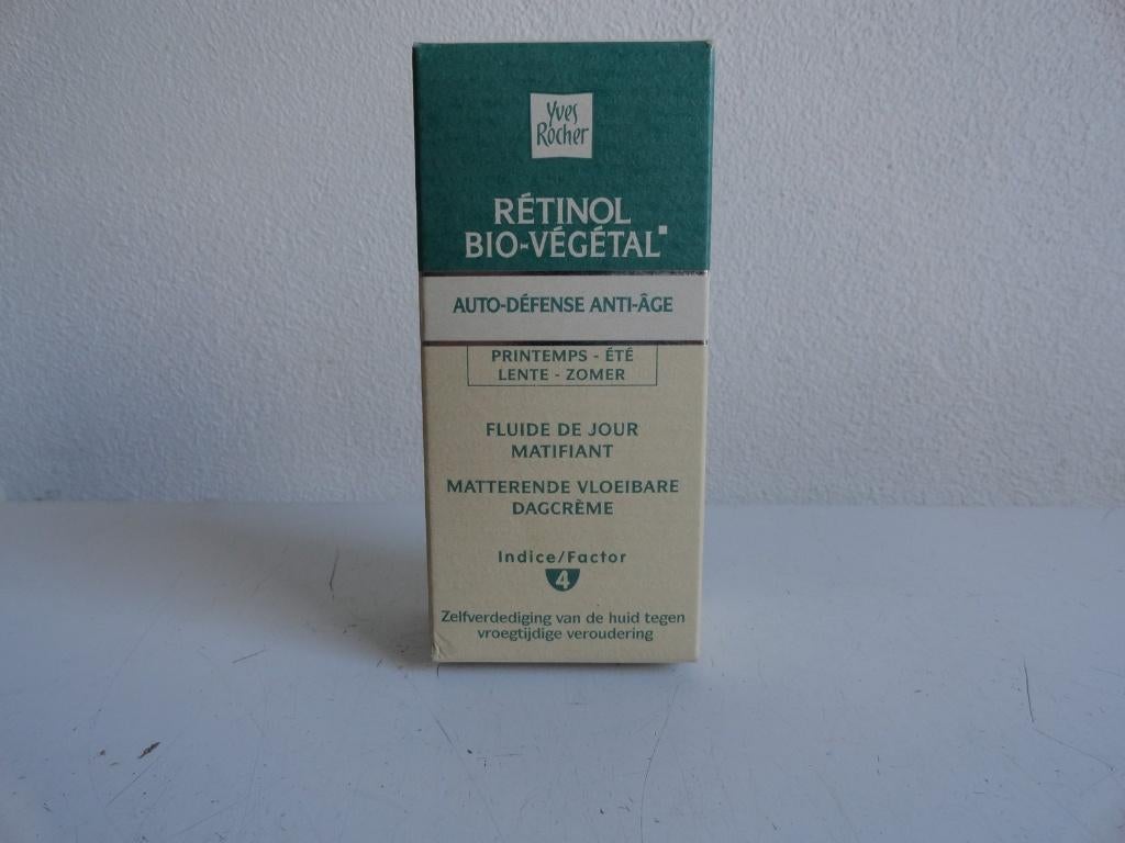 Yves Rocher Bio vegetal matterende dagcreme, vintage, Ophalen of Verzenden, Zo goed als nieuw, Gehele gezicht, Verzorging