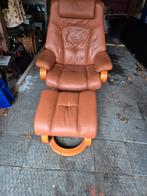 Relaxstoel met voetenbankje - Leder, Huis en Inrichting, Fauteuils, Gebruikt, Ophalen of Verzenden, 75 tot 100 cm, Modern