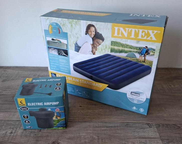 Nieuw opblaasbed 2p met elektrische pomp 137 x 191 x 25 bed, Caravans en Kamperen, Luchtbedden, Nieuw, Ophalen of Verzenden