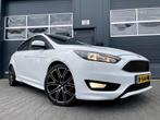 Ford Focus 1.0 ST-LINE *RS 18”LMV*CRUISE*NAVI*TREKHAAK*ECC, 65 €/maand, Gebruikt, Euro 6, Wit