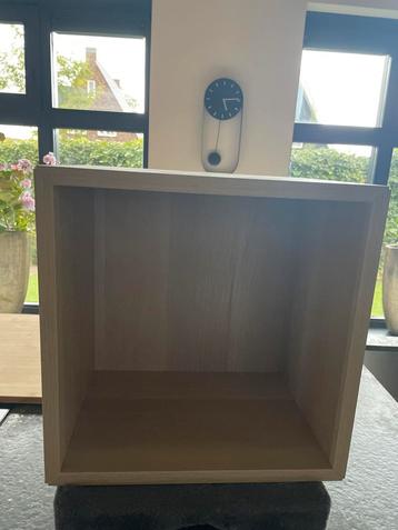 3 IKEA Besta Kastjes - 35x35x25 beschikbaar voor biedingen