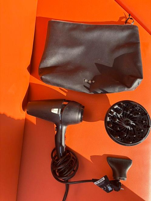ghd Helios föhn – met diffuser & breed mondstuk, Sieraden, Tassen en Uiterlijk, Uiterlijk | Haarverzorging, Zo goed als nieuw