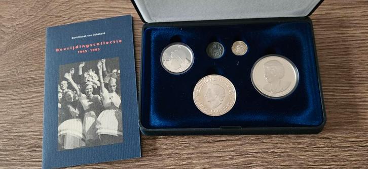 Zilveren bevrijding collectie 1945-1995  ING BANK, Postzegels en Munten, Munten | Nederland, Setje, 10 gulden, Koningin Wilhelmina