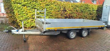 Nieuwe adv. 27-10-25Eduard Plateau 2700kg beschikbaar voor biedingen