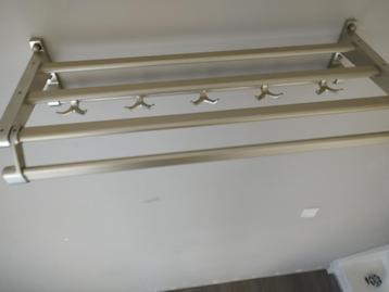 Hermeta Gardelux wandkapstok met goudlook beschikbaar voor biedingen