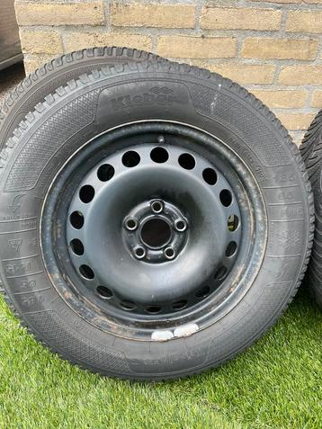 Winterbanden seat ibiza, stalen velgen met band 15 inch beschikbaar voor biedingen