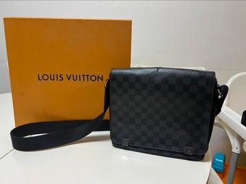 Louis Vuitton District PM tas schoudertas 