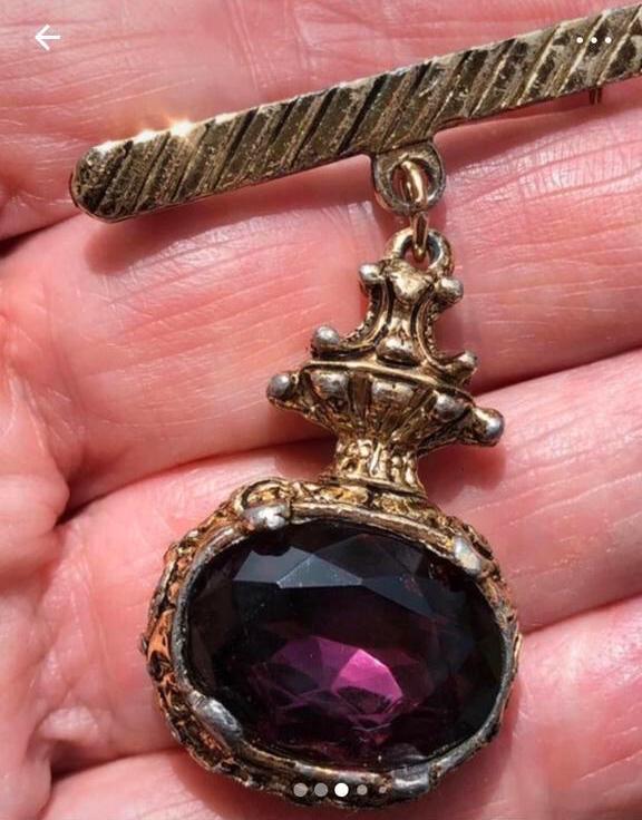 Broche Victoriaanse Stijl Goud Kleur RARE, Overige materialen, 4 tot 7 cm, Gebruikt, Ophalen of Verzenden