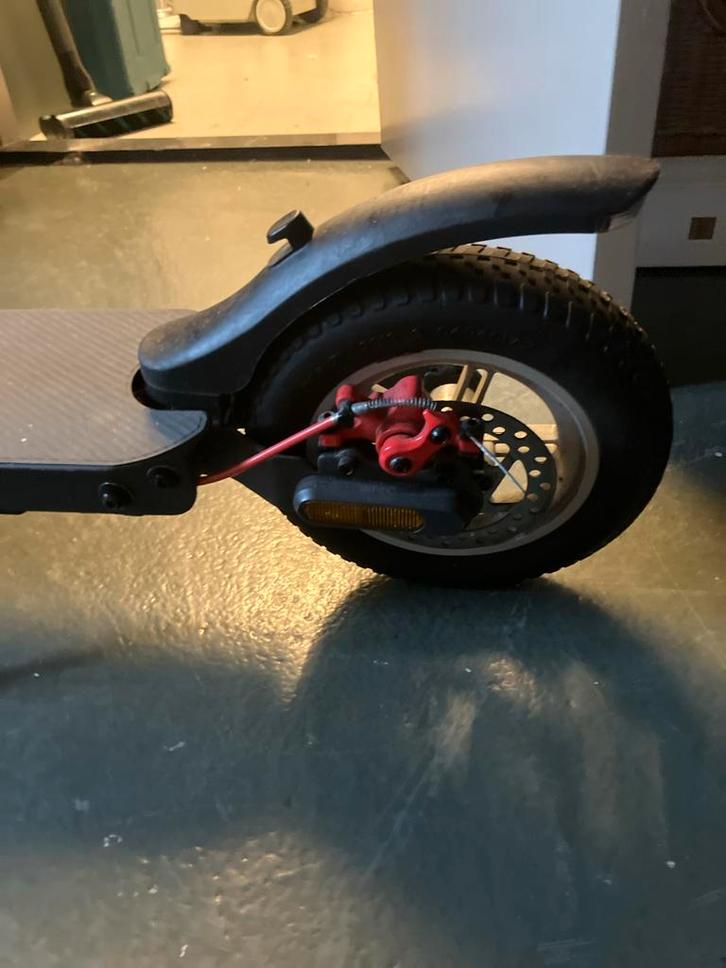 Elecktrische step, Fietsen en Brommers, Steps, Zo goed als nieuw, Elektrische step (E-scooter), Ophalen