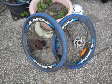 24 inch wielset set prijs 40 euro  beschikbaar voor biedingen