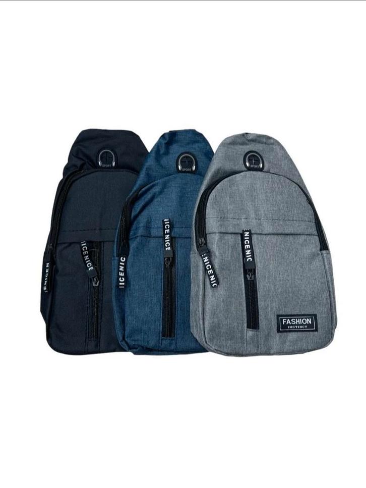 Crossbody tassen ZWART. 30 STUKS IN VERPAKKING., Sieraden, Tassen en Uiterlijk, Tassen | Reistassen en Weekendtassen, Nieuw, Zwart