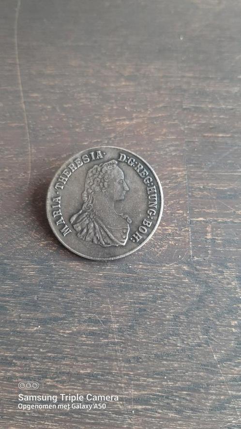 Zilveren munt uit 1760 (MARIA THERESIA) knoop van gemaakt, Postzegels en Munten, Munten | Europa | Niet-Euromunten, Zilver, Ophalen of Verzenden
