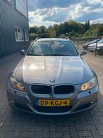 BMW 3-Serie 2.0 318 I Touring 2009 Grijs navigatie facelift, Euro 5, Achterwielaandrijving, Zwart, Leder en Stof