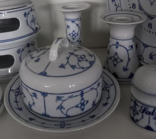 saks jager servies o.a.thee en koffieservies, klok, borden, Huis en Inrichting, Keuken | Servies, Zo goed als nieuw, Compleet servies