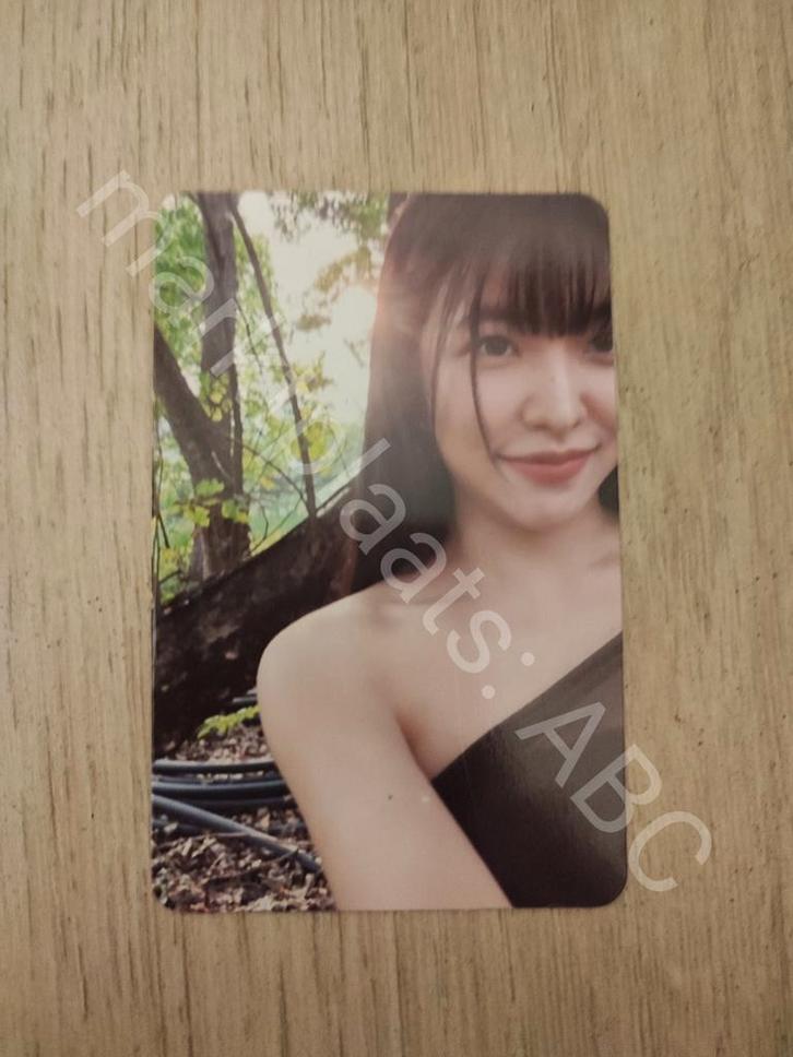 [K-POP] Red Velvet Yeri - photocard, Verzamelen, Muziek, Artiesten en Beroemdheden, Ophalen of Verzenden