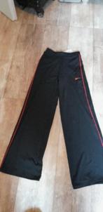 NIKE Fit dry trainingsbroek maat S NIEUW + KAARTJE, Ophalen of Verzenden, Nieuw, Zwart, Algemeen