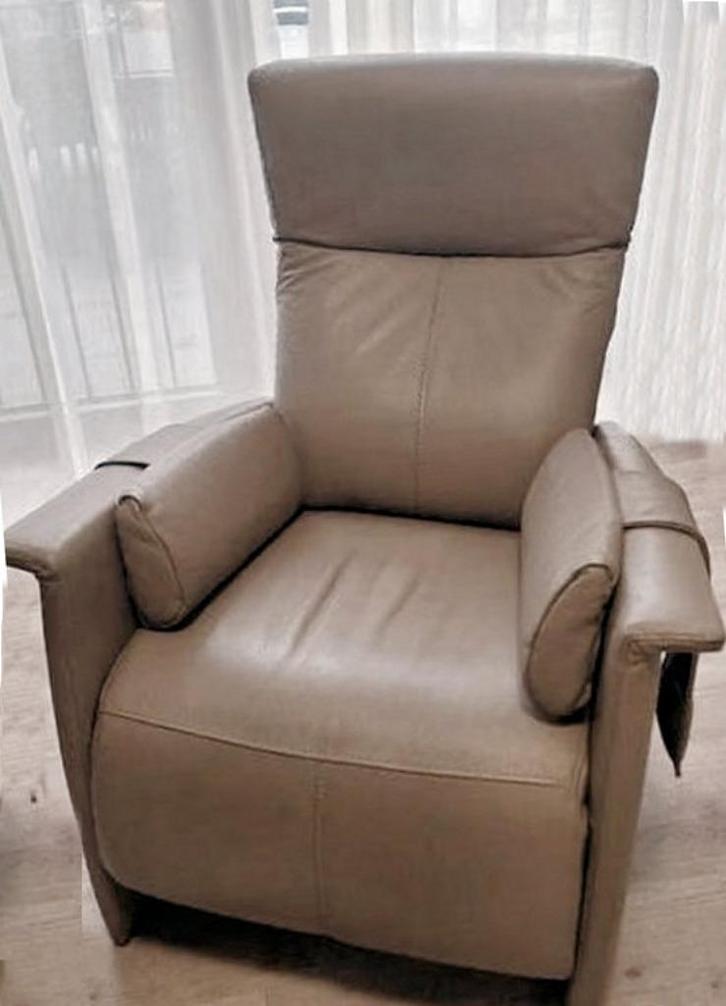 Leren elektrische relax stoel van Prominent i.z.g.st., Huis en Inrichting, Fauteuils, Zo goed als nieuw, Leer, Ophalen