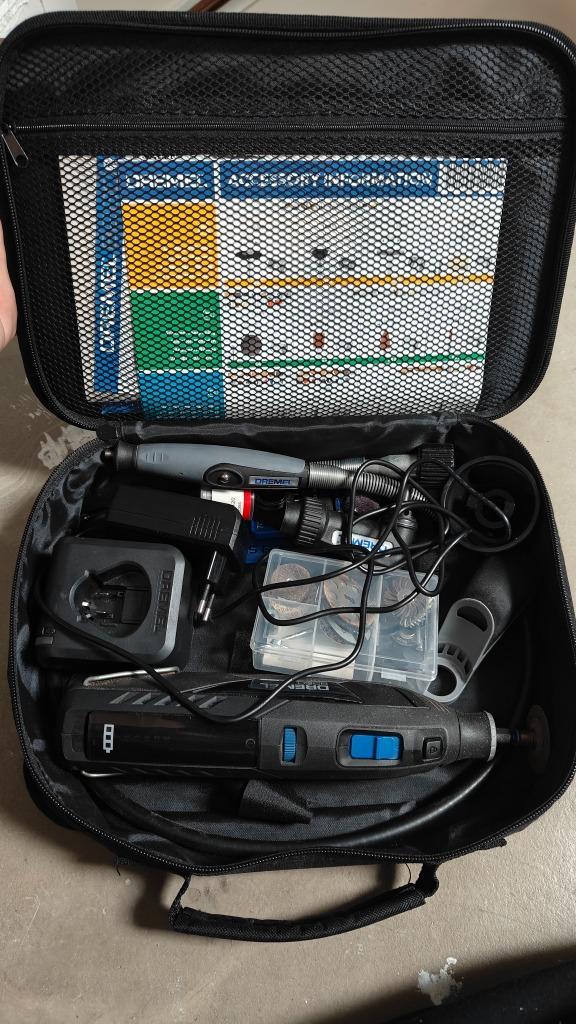 Dremel 8260 Multitool, Doe-het-zelf en Verbouw, Gereedschap | Handgereedschap, Zo goed als nieuw, Ophalen of Verzenden