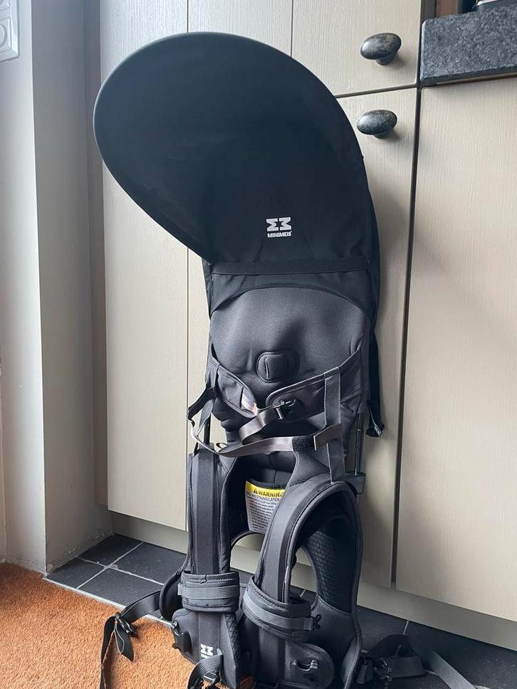 Minimeis Schouderdrager (1x gebruikt) incl. zonnekap, Kinderen en Baby's, Babydragers en Draagdoeken, Zo goed als nieuw, Harnas