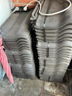Nieuwe dakpannen - 45 stuks, Doe-het-zelf en Verbouw, Dakpannen en Dakbedekking, Ophalen, Steen of Klei, Zwart, Zo goed als nieuw