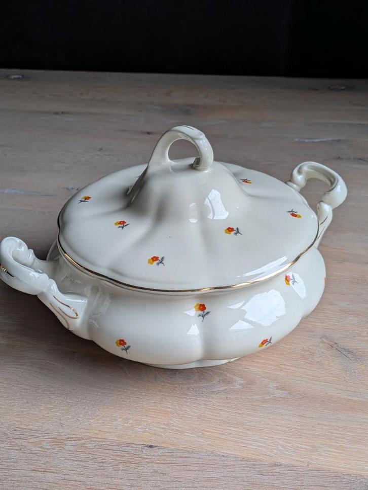 Antieke Boch Belgium Terrine - Handbeschilderd, Huis en Inrichting, Keuken | Servies, Schaal of Schalen, Overige stijlen, Ophalen of Verzenden