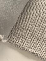 Kvadrat Febrik Drop 101; crème+grijs; 2x restant meubelstof, Wol, 120 cm of meer, Ophalen of Verzenden, Grijs