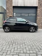 Peugeot 108 1.0 E-vti Allure Top |Carplay|LM velgen Open Dak, Auto's, Voorwielaandrijving, USB, 4 stoelen, Zwart