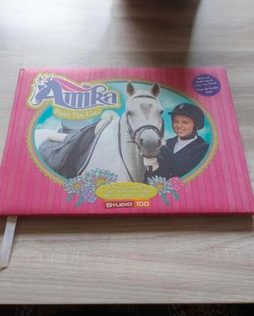 Amika, Hippe Tips Gids - Studio 100 beschikbaar voor biedingen