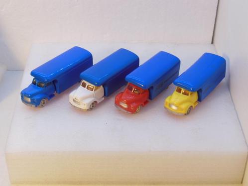 LEGO -  4 x BEDFORD - 1:87 - Self made -  UNIEK, Hobby en Vrije tijd, Modelauto's | 1:87, Gebruikt, Bus of Vrachtwagen, Overige merken
