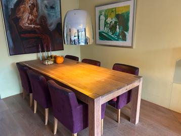 Eikenhouten eettafel met 6 stoelen beschikbaar voor biedingen