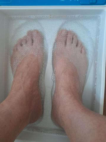 Voetenbad vibra therm massage mia & 6 OPI nagellak & méér beschikbaar voor biedingen