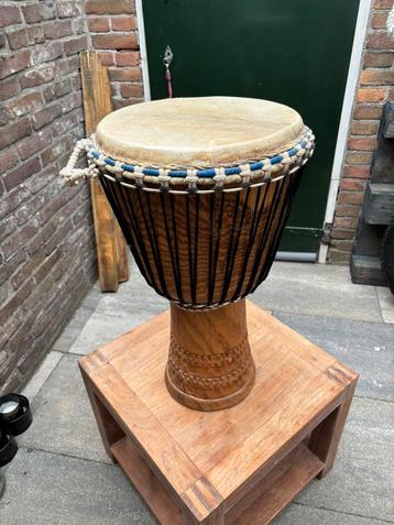 Djembe beschikbaar voor biedingen