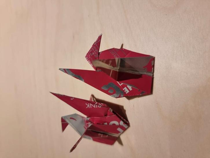 origami vogeltjes van gerecycelde Red Bull blikjes (summer e, Antiek en Kunst, Kunst | Beelden en Houtsnijwerken, Ophalen of Verzenden
