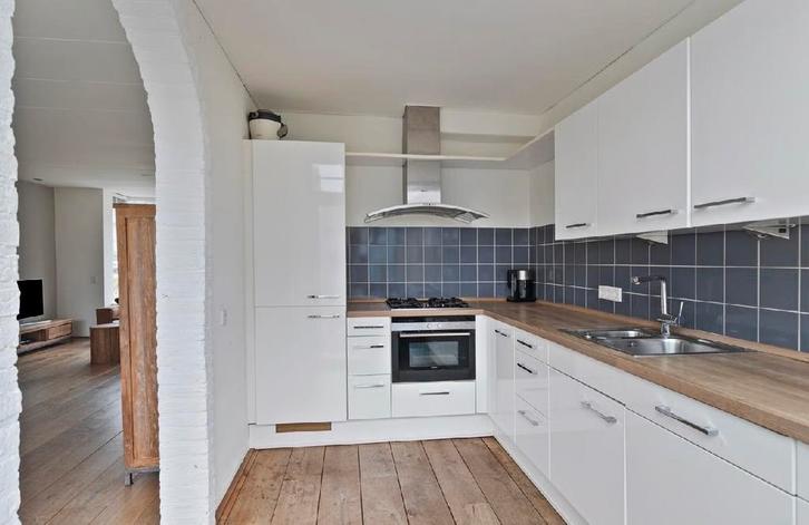 Hoekkeuken wit  + apparatuur ophalen 8/11 (zelf demonteren), Huis en Inrichting, Keuken | Complete keukens, Gebruikt, Hoekkeuken