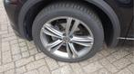 Volkswagen T-Roc 1.5 TSI Sport Business R (bj 2022), Euro 6, 4 cilinders, 150 pk, Zwart