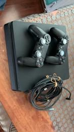 PlayStation 4 Slim 1 TB, Spelcomputers en Games, Gebruikt, Met 2 controllers, Ophalen of Verzenden, 1 TB