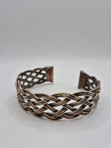 Koperen armband beschikbaar voor biedingen