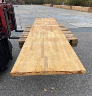 Eiken werkblad 300x60x3.8cm beschikbaar voor biedingen