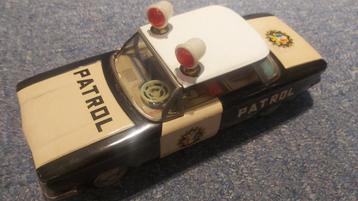 Vintage Tin Police Patrol Car Japan 1960 by Ichiko beschikbaar voor biedingen
